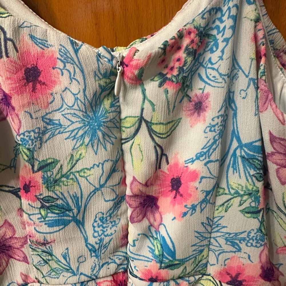 Floral Ruffle Romper - Picture 3 of 4